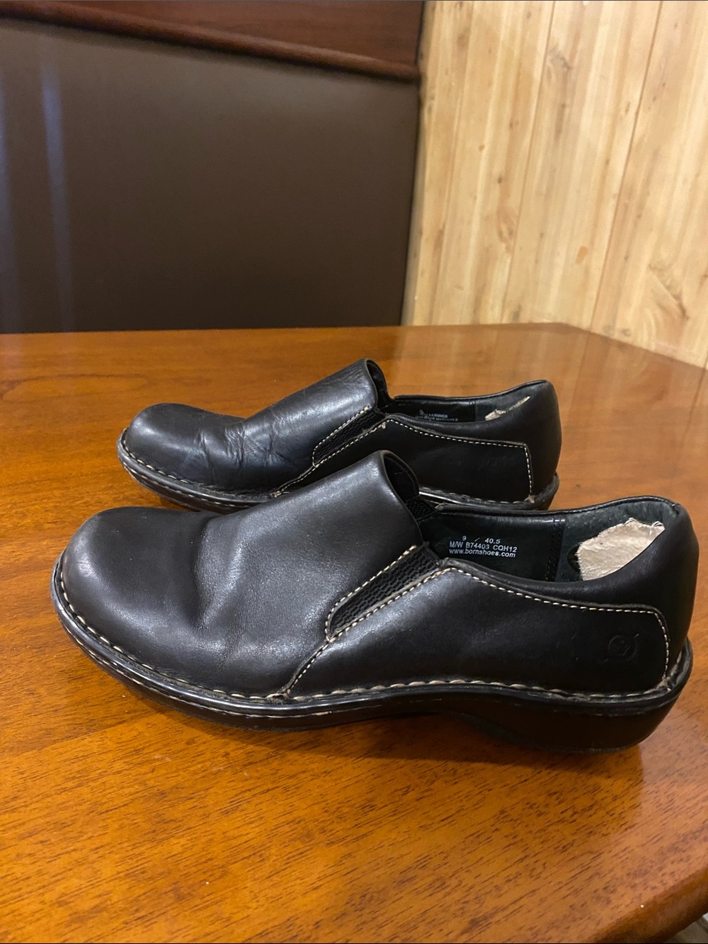 Black Leather Slip-On women’s shoe size 9